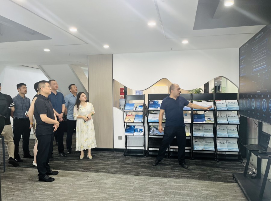 武侯區(qū)委毛軍副書記走訪調研博瑞科技